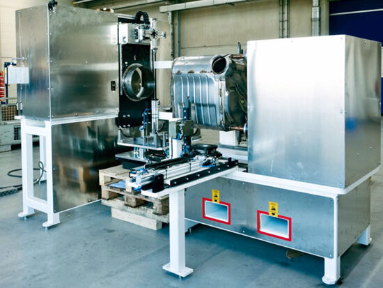 Bild-3 End of Line Roboteranlage, Maschinen- und Vorrichtungsbau